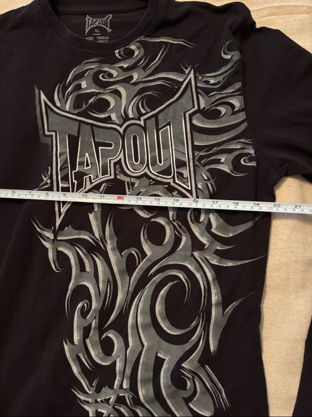 Tapout Black Long-Sleeve Tribal Graphic Tee with Silver Design XL - Picture 5 of 7